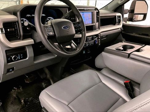 Used 2025 Ford F250 XL w/ XL Off-Road Package image 12