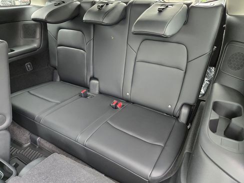 New 2026 Nissan Pathfinder SL w/ SL Premium Package FWD image 10