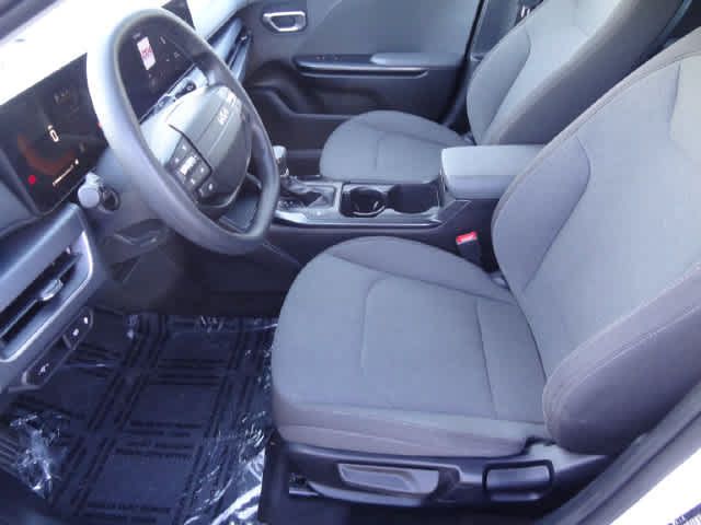 Used 2025 Kia K4 FWD image 6