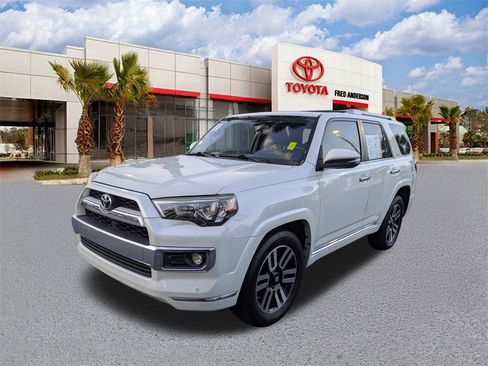 Used 2018 Toyota 4Runner Limited image 9