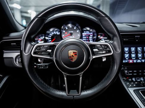 Used 2018 Porsche 911 Targa 4S AWD/4WD image 10