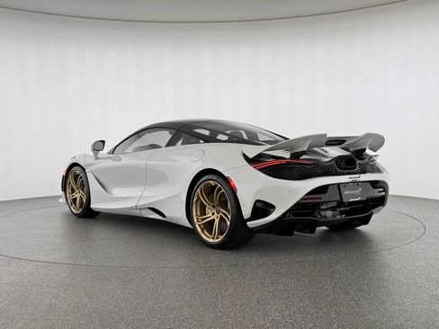 New 2026 McLaren 750S image 3