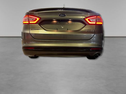 Used 2013 Ford Fusion Titanium FWD image 16