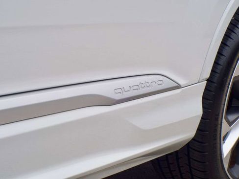 Used 2023 Audi Q7 3.0T Prestige w/ Prestige Package image 13