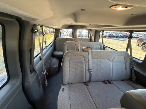 Used 2024 Chevrolet Express 3500 LS image 51