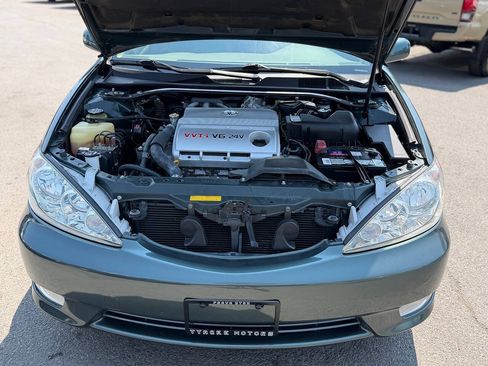 Used 2006 Toyota Camry XLE w/ VSC & Side Airbag Pkg FWD image 73