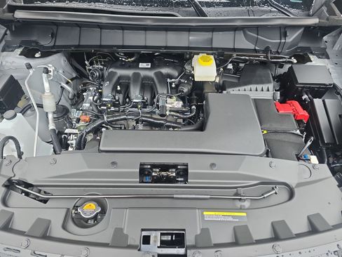 New 2025 Nissan Pathfinder Platinum w/ Cargo Package image 30