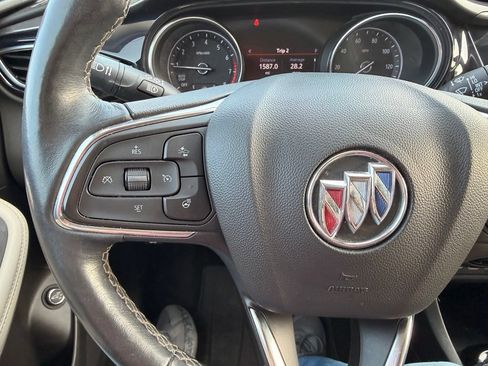 Used 2020 Buick Encore GX Essence w/ Experience Buick Package FWD image 21