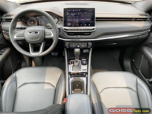 New 2025 Jeep Compass Limited w/ Sun & Sound Group image 9