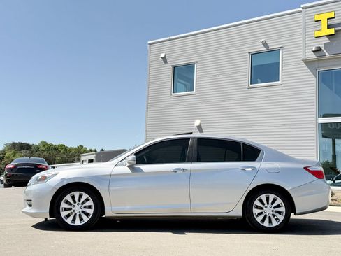 Used 2013 Honda Accord EX image 10