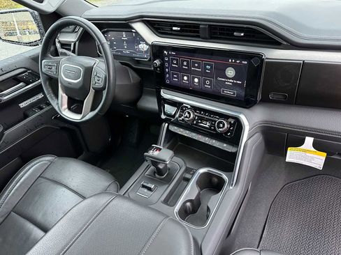 Used 2024 GMC Sierra 1500 Denali w/ Denali Reserve Package image 11