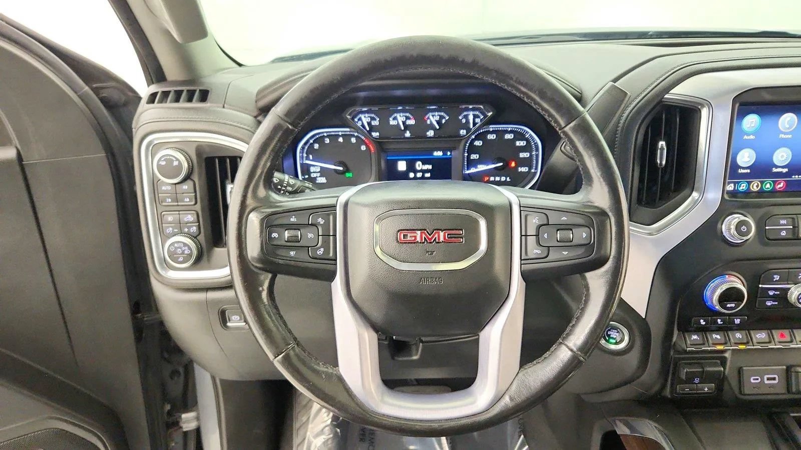 Used 2019 GMC Sierra 1500 SLT w/ SLT Premium Plus Package AWD/4WD image 30