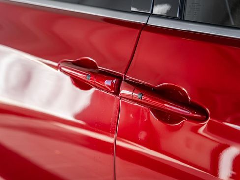 New 2026 Chrysler Pacifica Pinnacle image 16