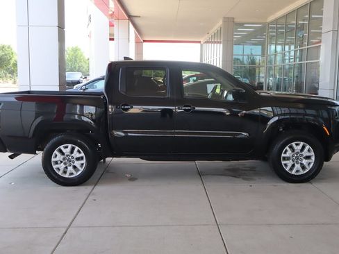 Used 2023 Nissan Frontier SV AWD/4WD image 10