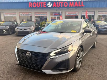 Used 2024 Nissan Altima 2.5 SV