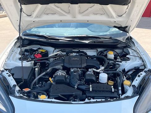 Used 2023 Toyota GR86 Premium w/ ALL Weather Mat Package (TMS) RWD image 29
