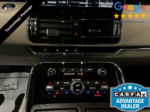 Used 2018 Lincoln Navigator Select w/ Technology Package RWD image 33