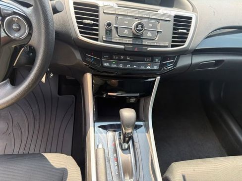 Used 2017 Honda Accord LX image 13
