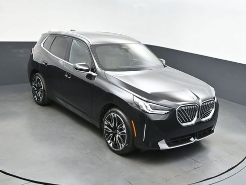 Certified 2025 BMW X3 xDrive30i w/ Premium Package AWD/4WD image 36