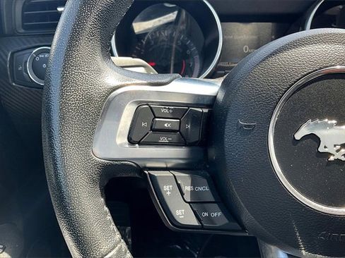 Certified 2022 Ford Mustang Convertible image 9