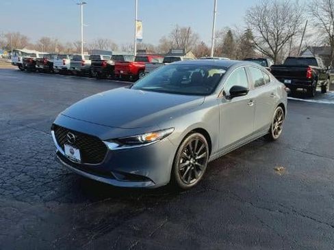 Used 2025 MAZDA MAZDA3 s image 4