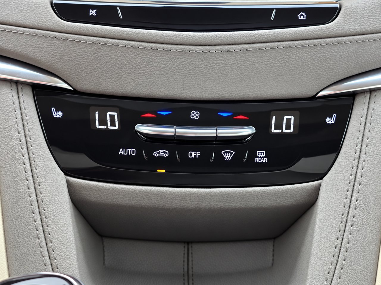 Used 2023 Cadillac XT5 Premium Luxury FWD image 19