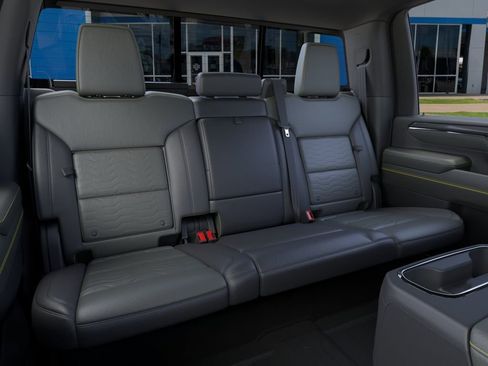 New 2026 Chevrolet Silverado 2500 ZR2 AWD/4WD image 17