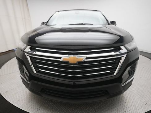Used 2023 Chevrolet Traverse LT w/ LPO, Floor Liner Package AWD/4WD image 2