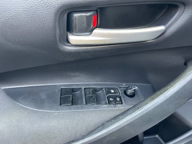 Used 2020 Toyota Corolla LE FWD image 10