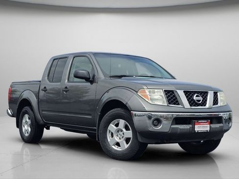 Used 2006 Nissan Frontier SE w/ (P01) Power Pkg AWD/4WD image 2