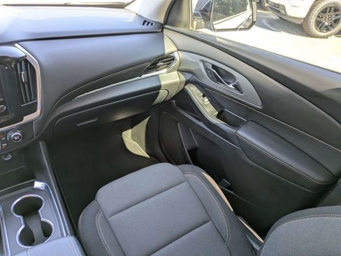 Used 2020 Chevrolet Traverse LS FWD image 18