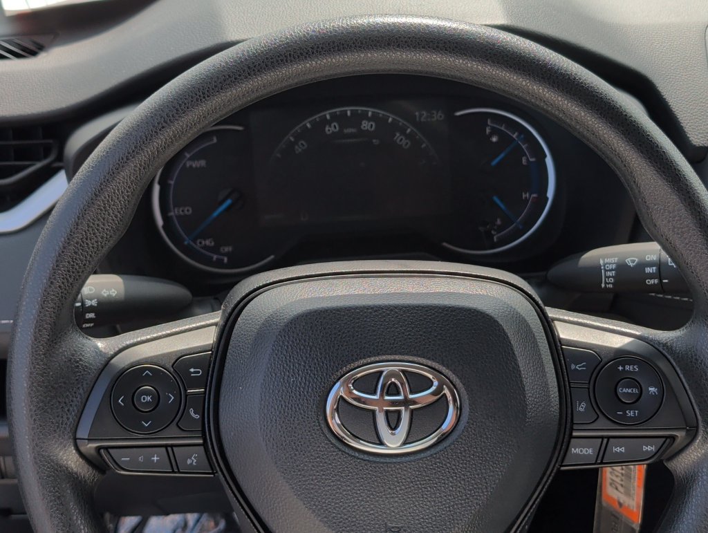 Certified 2025 Toyota RAV4 LE AWD/4WD image 24