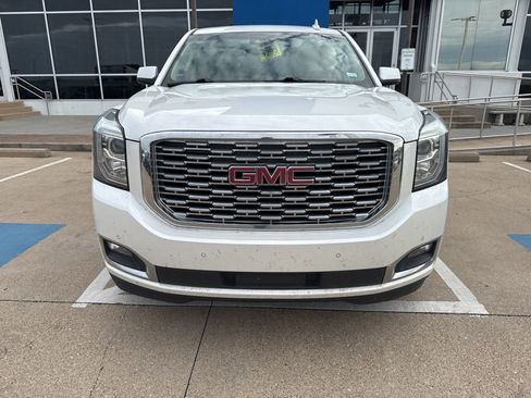 Used 2019 GMC Yukon Denali image 9