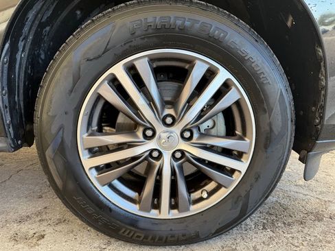 Used 2018 INFINITI QX60 AWD w/ Premium Plus Package image 11