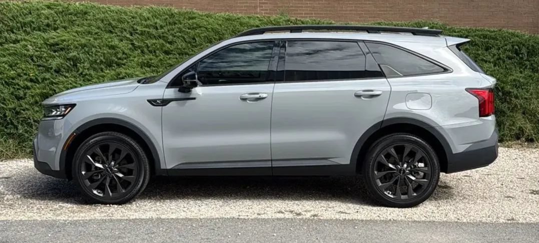 Used 2023 Kia Sorento SX Prestige AWD/4WD image 3