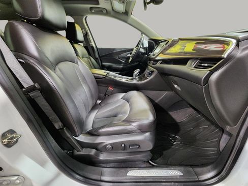 Used 2019 Buick Envision Premium image 14