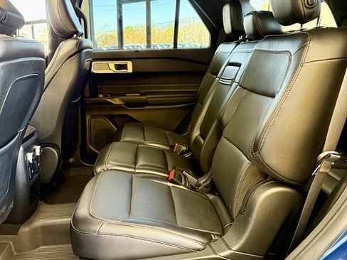 Used 2020 Ford Explorer Limited image 17
