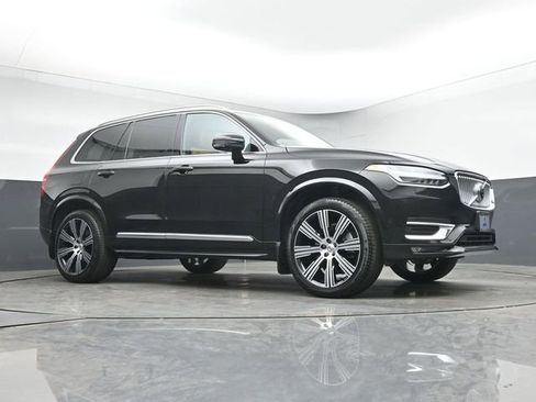Used 2023 Volvo XC90 B6 Ultimate w/ Protection Package AWD/4WD image 34