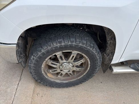 Used 2014 Toyota Tundra SR5 image 5