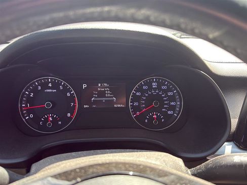 Used 2022 Kia Forte GT-Line w/ GT-Line Premium Package FWD image 3