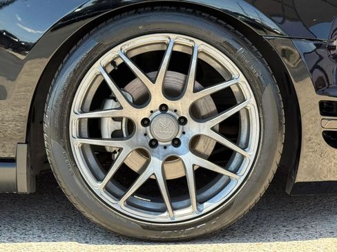 Used 2012 Ford Mustang GT RWD image 25