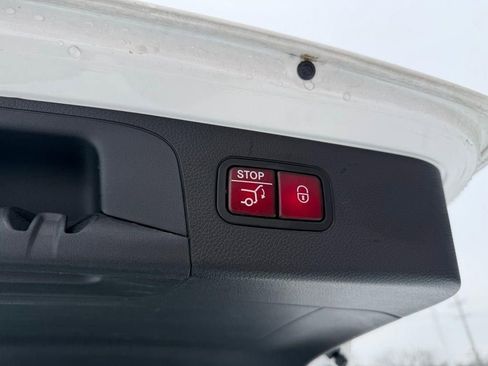 Used 2022 Mercedes-Benz GLC 300 4MATIC image 27