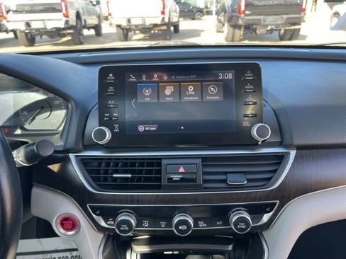 Used 2018 Honda Accord EX-L image 32