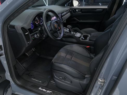 Used 2023 Porsche Cayenne Turbo GT AWD/4WD image 45