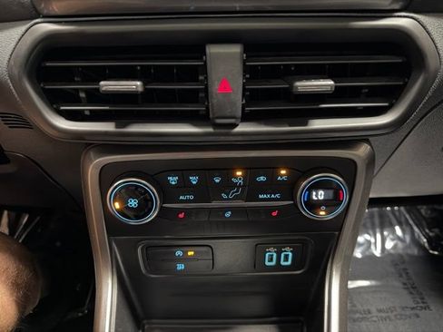 Used 2022 Ford EcoSport SES w/ Interior Protection Package AWD/4WD image 39