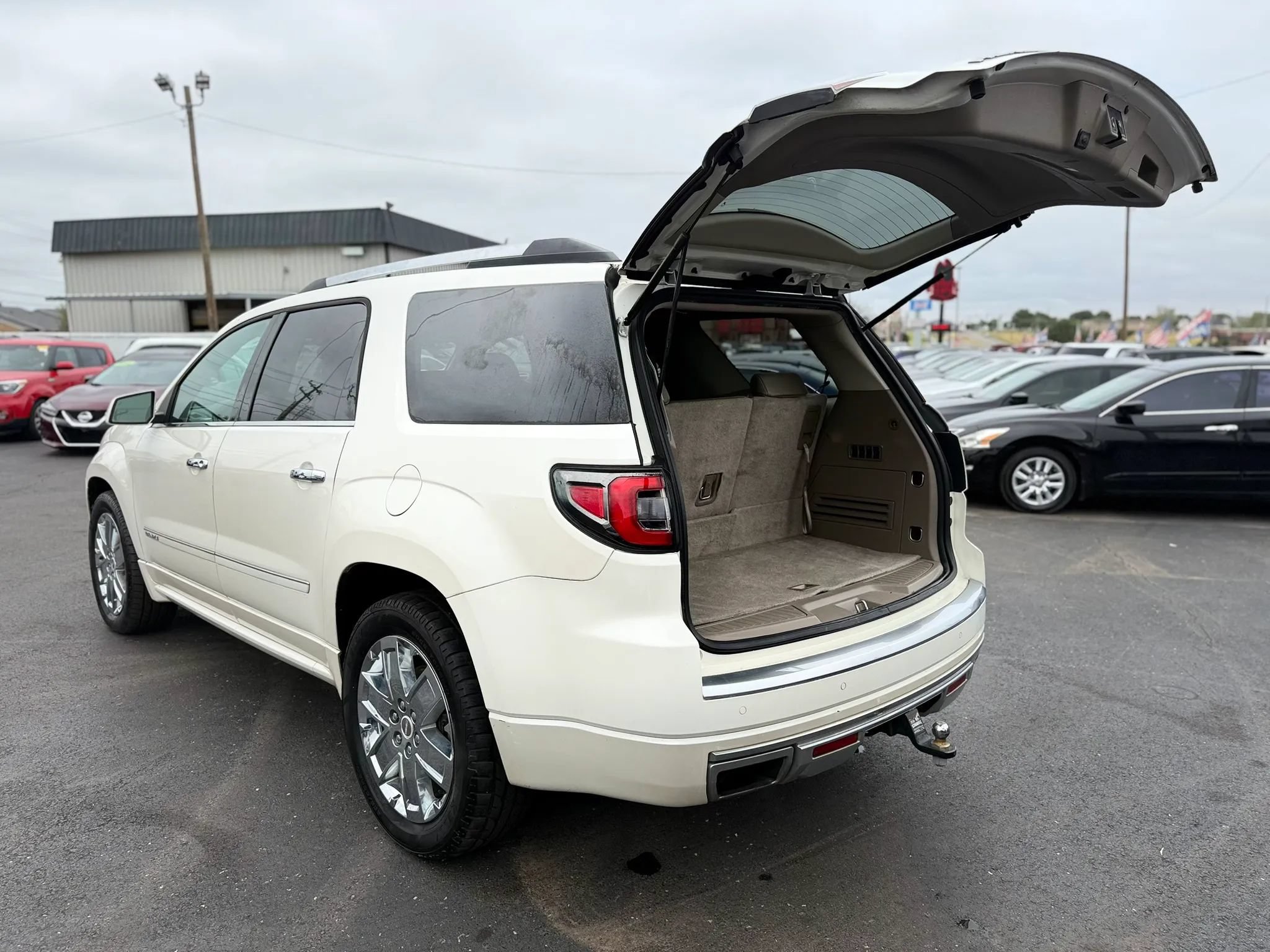 Used 2014 GMC Acadia Denali FWD image 8