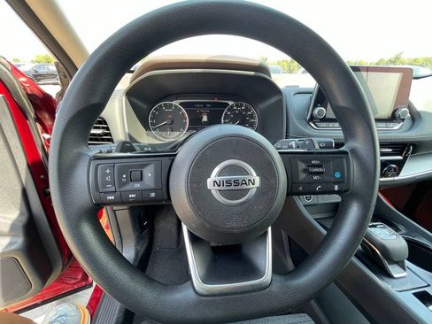 Used 2021 Nissan Rogue SV AWD/4WD image 13