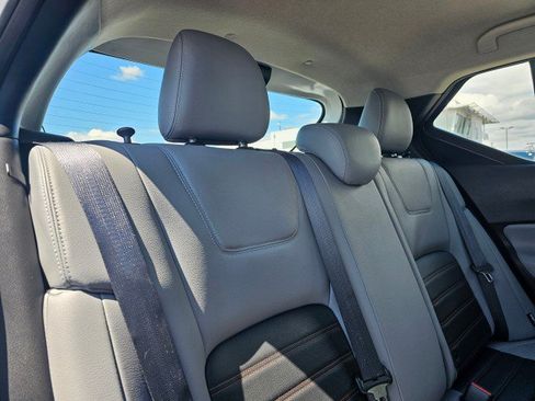 Used 2023 Nissan Kicks SR w/ SR Premium Package FWD image 14