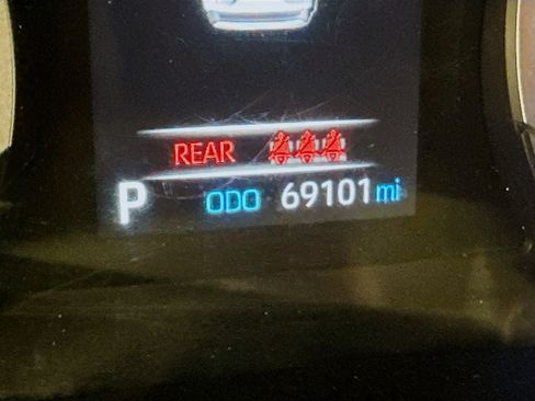 Used 2019 Toyota RAV4 LE image 19