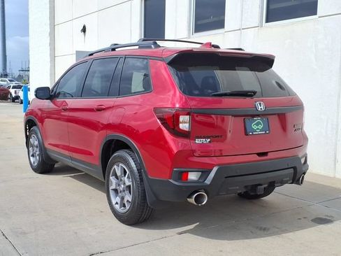 Used 2022 Honda Passport TrailSport image 3